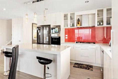 Photo of property in 234 Sturges Road, Henderson, Auckland, 0612