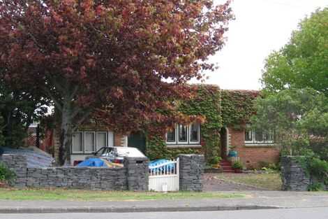 Photo of property in 39 Avonleigh Road, Green Bay, Auckland, 0604