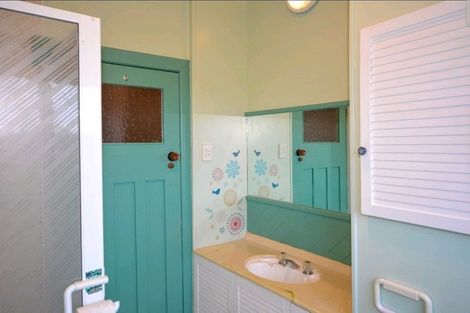 Photo of property in 45 Glendevon Place, Vauxhall, Dunedin, 9013