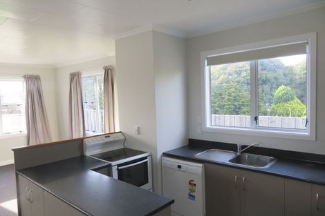 Photo of property in 24 Robertson Street, Gore, 9710