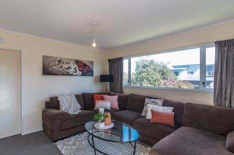 Photo of property in 3 Freyberg Crescent, Waikanae Beach, Waikanae, 5036