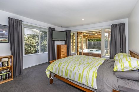 Photo of property in 169 Grimseys Road, Redwood, Christchurch, 8051