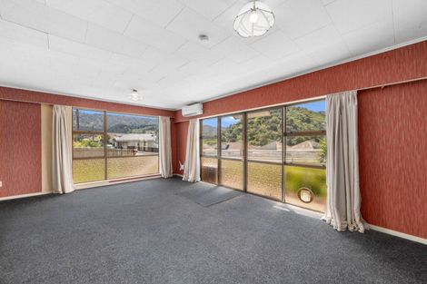 Photo of property in 60 Waikawa Road, Picton, 7220