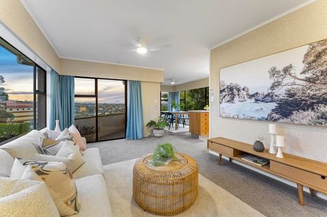 Photo of property in 1/2 Kowhai Road, Campbells Bay, Auckland, 0630