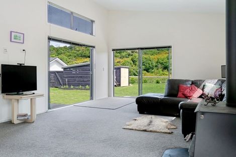 Photo of property in 50 Montgomery Crescent, Kinloch, Taupo, 3377