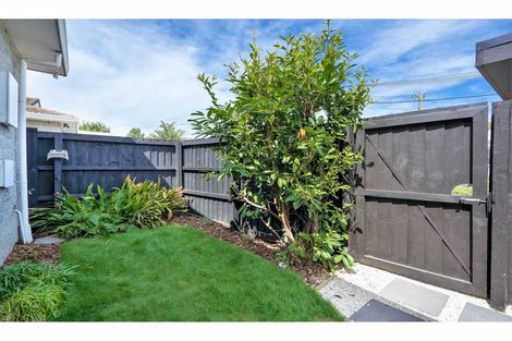 Photo of property in 2/19 Walton Street, Sydenham, Christchurch, 8023