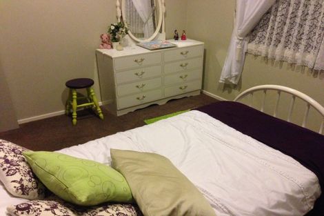 Photo of property in 11 Sheffield Place, Botany Downs, Auckland, 2010