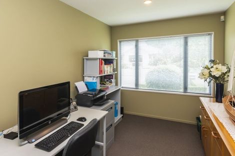 Photo of property in 8 Applecross Lane, Harewood, Christchurch, 8051