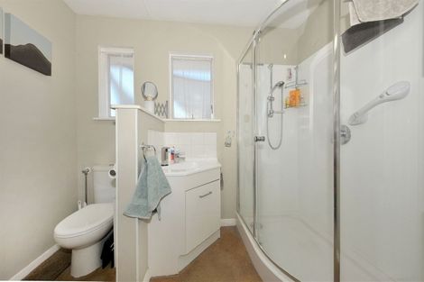 Photo of property in 84 Farquhars Road, Redwood, Christchurch, 8051