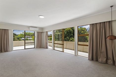 Photo of property in 17 Kororo Street, Northcote, Auckland, 0627