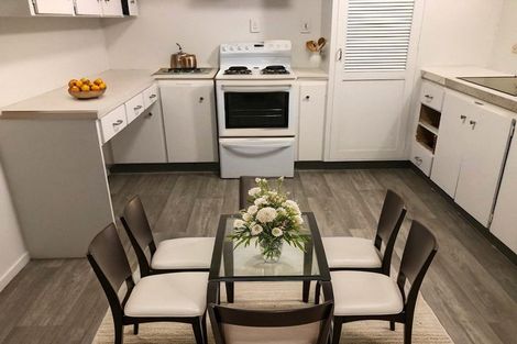 Photo of property in 2/58 Great South Road, Papakura, 2110