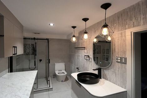 Photo of property in 1/16 Marriott Road, Pakuranga, Auckland, 2010