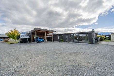Photo of property in 21 Pop Andrew Drive, Te Anau, 9600