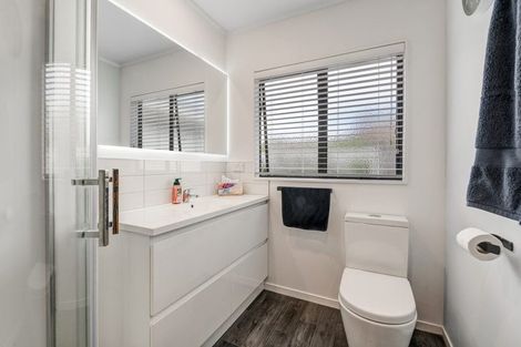 Photo of property in 75 Maygrove Drive, Orewa, 0931