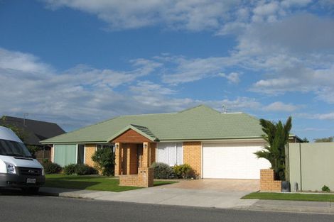 Photo of property in 18 Enverton Drive, Rangiora, 7400