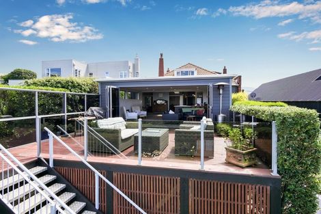 Photo of property in 712 Highgate, Maori Hill, Dunedin, 9010