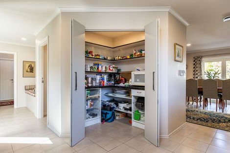 Photo of property in 10 Glentui Place, Waikawa, Picton, 7220