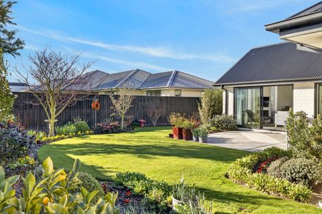 Photo of property in 16 Chatsworth Avenue, Rangiora, 7400