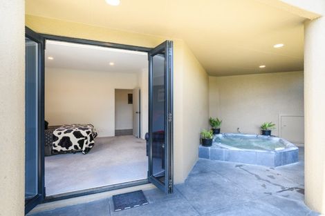 Photo of property in 6 Dougherty Place, Hokowhitu, Palmerston North, 4410