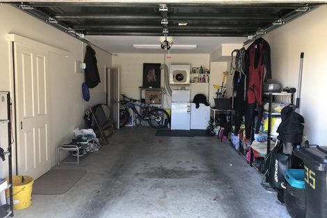 Photo of property in 35 Futuna Close, Karori, Wellington, 6012