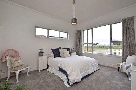 Photo of property in 22 Melvin Street, Edendale, 9825