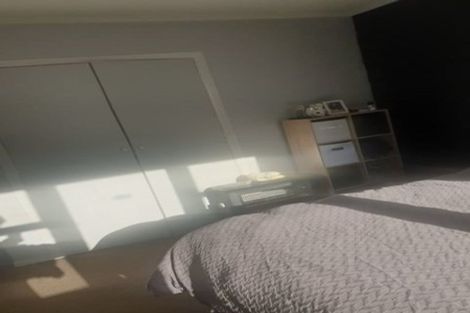 Photo of property in 2/64 Cruickshank Road, Clouston Park, Upper Hutt, 5018