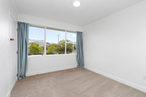 Photo of property in 13 Bowen Street, Levin, 5510