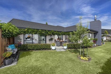 Photo of property in 3 Ash Avenue, Albert Town, Wanaka, 9305