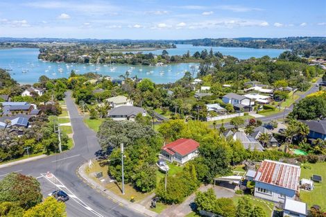 Photo of property in 1 Rame Road, Greenhithe, Auckland, 0632