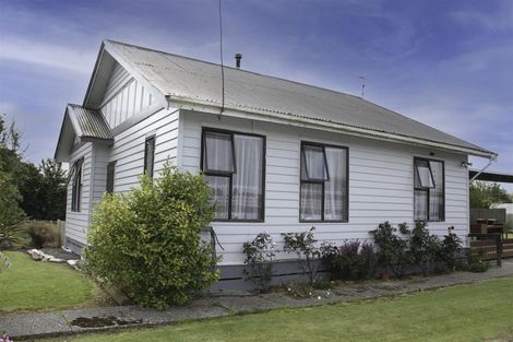 Photo of property in 5 Mcvicar Street, Tuatapere, 9620