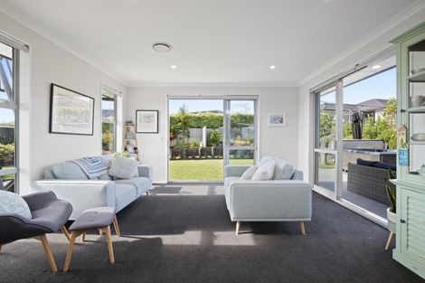 Photo of property in 120 Lisle Farm Drive, Pukekohe, 2120