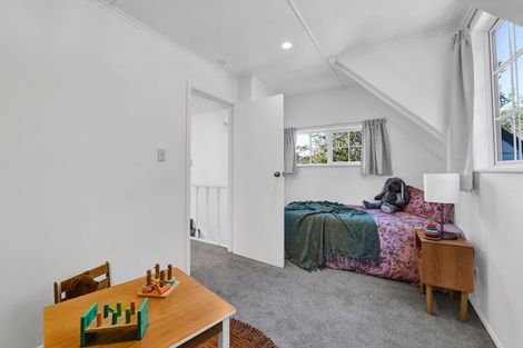 Photo of property in 27 Saxton Road, Upper Vogeltown, New Plymouth, 4310