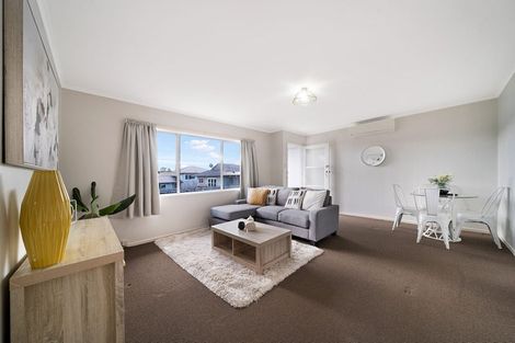 Photo of property in 1/28 Taipari Road, Te Atatu Peninsula, Auckland, 0610