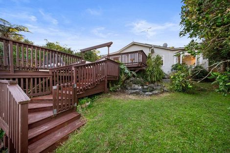 Photo of property in 23 Pohutukawa Avenue, Shelly Park, Auckland, 2014