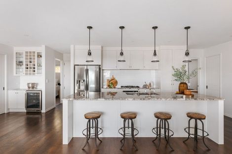 Photo of property in 29 Holcombrooke Lane, Welcome Bay, Tauranga, 3175