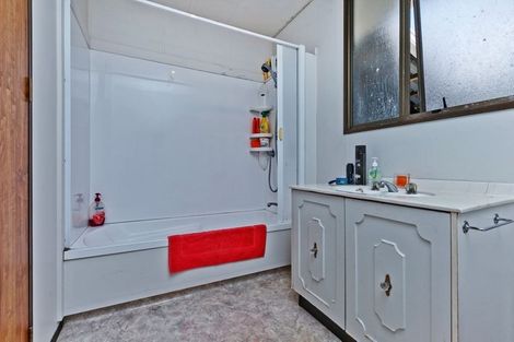 Photo of property in 643 Beach Road, Rothesay Bay, Auckland, 0630