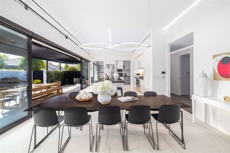 Photo of property in 31 Waiwetu Street, Fendalton, Christchurch, 8052