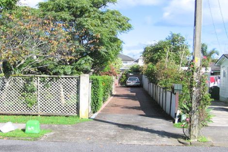 Photo of property in 1/9 Morrow Avenue, Bucklands Beach, Auckland, 2012