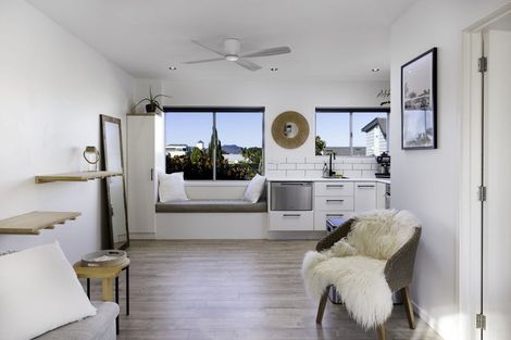 Photo of property in 1/72l Kitchener Road, Milford, Auckland, 0620