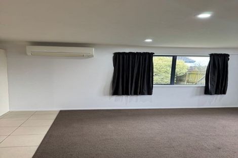 Photo of property in 41 Breaker Grove, Waiuku, 2123