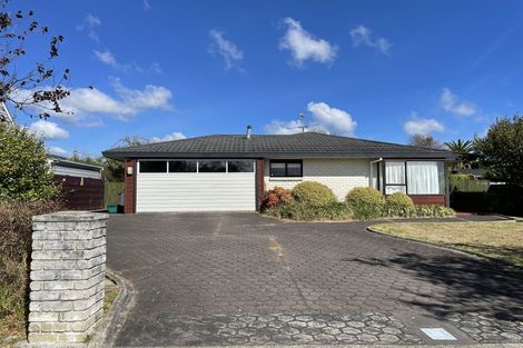 Photo of property in 68 Kapanui Road, Waikanae, 5036