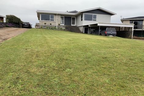Photo of property in 13 Oturi Road, Waverley, 4510