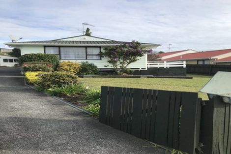 Photo of property in 5 Mataura Place, Clover Park, Auckland, 2019