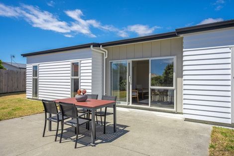 Photo of property in 29 Gallipoli Place, Paraparaumu, 5032