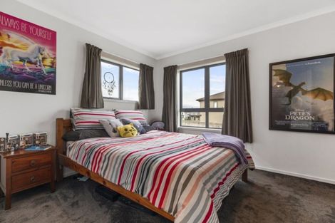 Photo of property in 10 Taiaapure Street, Weymouth, Auckland, 2103