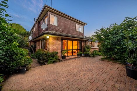 Photo of property in 10 Padfield Place, Sunnyhills, Auckland, 2010