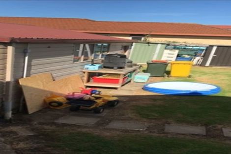 Photo of property in 8 Antalya Place, Manurewa, Auckland, 2102