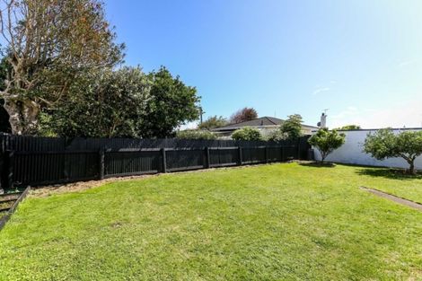 Photo of property in 24 Tukapa Street, Westown, New Plymouth, 4310