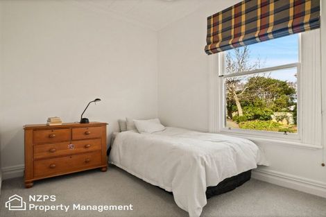 Photo of property in 44 Glendevon Place, Vauxhall, Dunedin, 9013