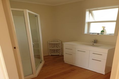 Photo of property in 21 Linwood Avenue, Forrest Hill, Auckland, 0620